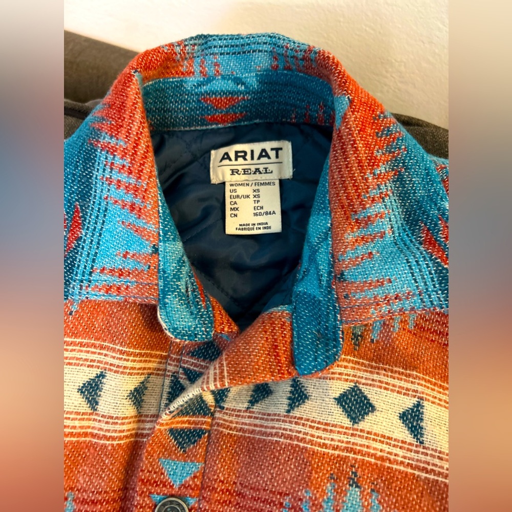 ARIAT Shacket with lightweight lining - Southwest print - women size XS